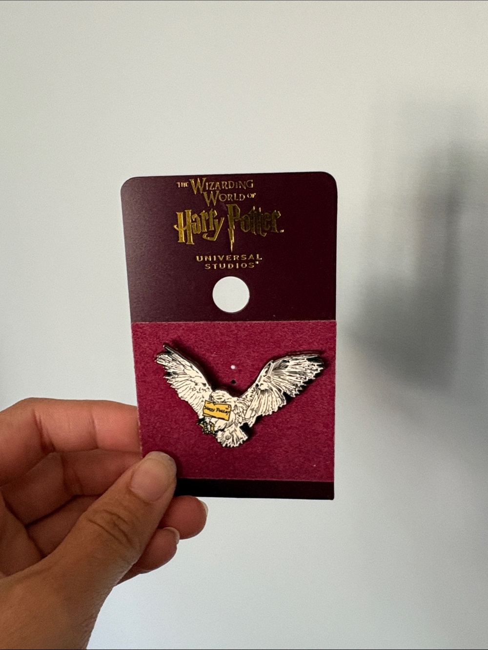 The Wizarding World of Harry Potter Hedwig Enamel Pin